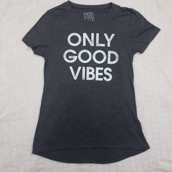 Modern Lux Graphic T-Shirt Gray Sz M - Picture 2 of 4